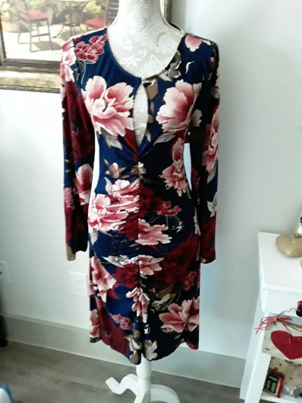 VENUS navy floral criss cross back ruched wait midi dress size XL - Picture 1 of 13